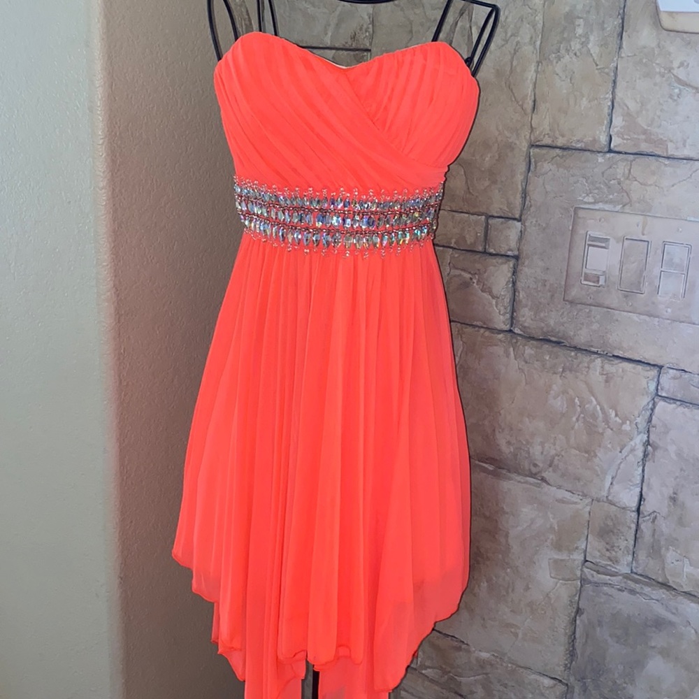 Junior/Teen size 3 formal dress. Gorgeous coral
